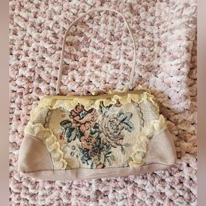 Floral Embroidered Handbag